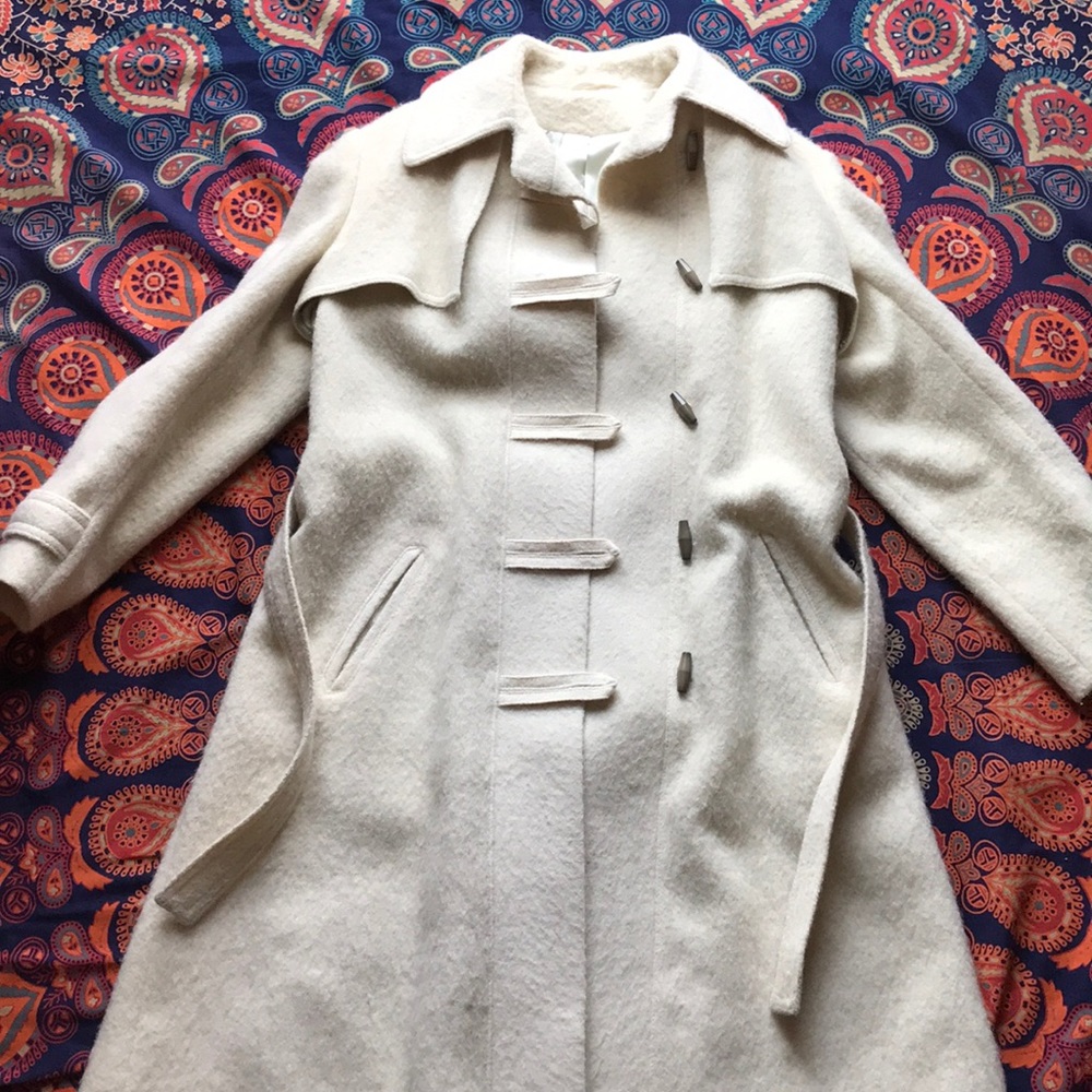 Vintage Ivory Peacoat